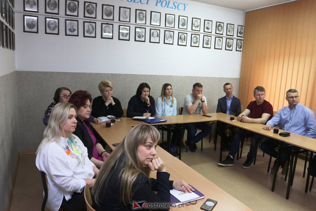 Społeczna Akademia Umiejętności z Tomaszem Jędrzejczakiem [16.03.2022] - zdjęcie #6 - eOstroleka.pl