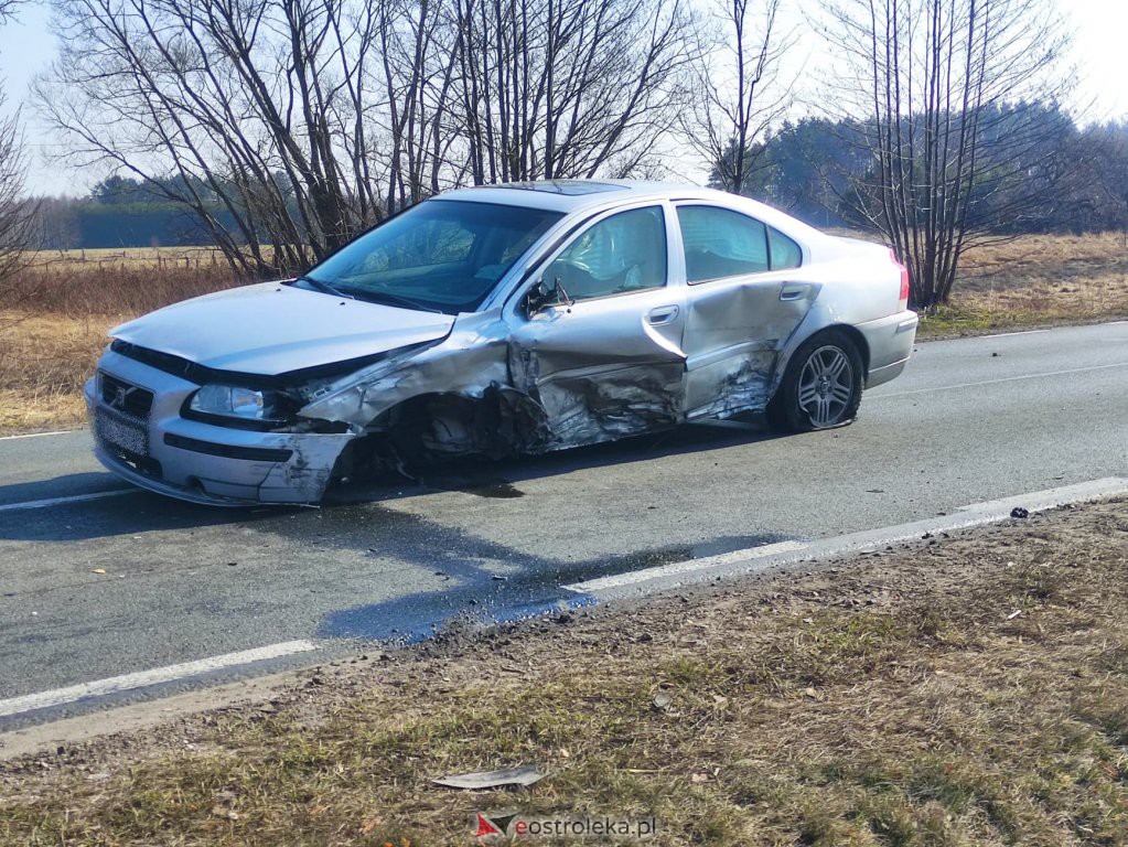 Karambol w Zabrodziu na DK-53 [17.03.2022] - zdjęcie #23 - eOstroleka.pl
