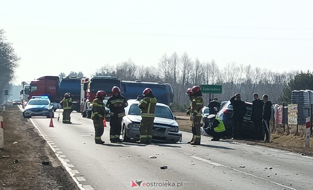 Karambol w Zabrodziu na DK-53 [17.03.2022] - zdjęcie #36 - eOstroleka.pl