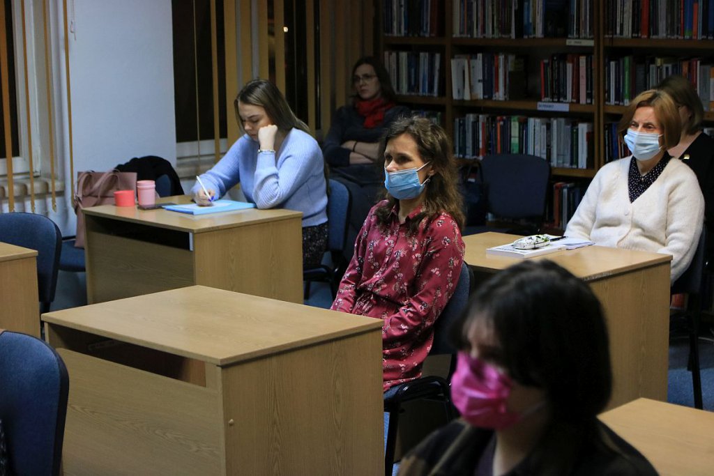 Wiesław Rzońca i Karol Samsel w ostrołęckiej bibliotece. Romantyzm i jego rewizje [18.03.2022] - zdjęcie #16 - eOstroleka.pl