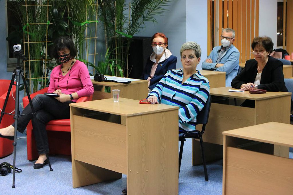 Wiesław Rzońca i Karol Samsel w ostrołęckiej bibliotece. Romantyzm i jego rewizje [18.03.2022] - zdjęcie #1 - eOstroleka.pl