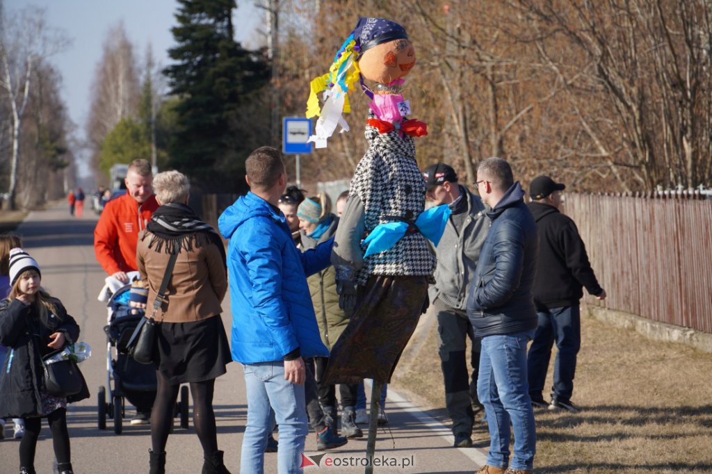 Topienie Marzanny w miejscowości Szkwa [19.03.2022] - zdjęcie #42 - eOstroleka.pl