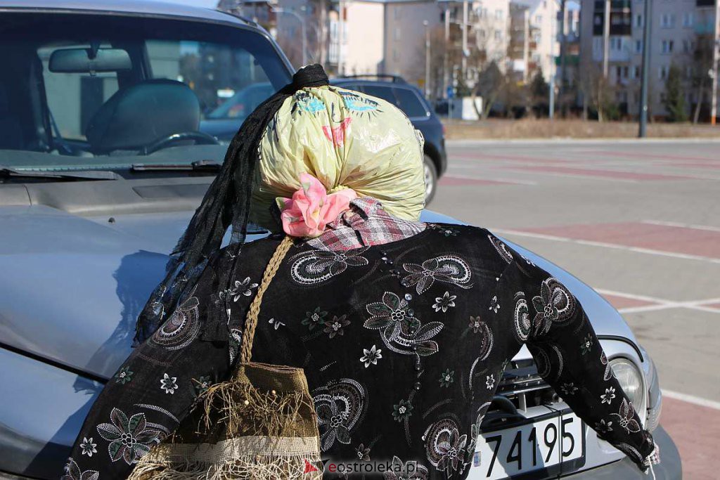 Topienie Marzanny w Ostrołęce [20.03.2022] - zdjęcie #91 - eOstroleka.pl