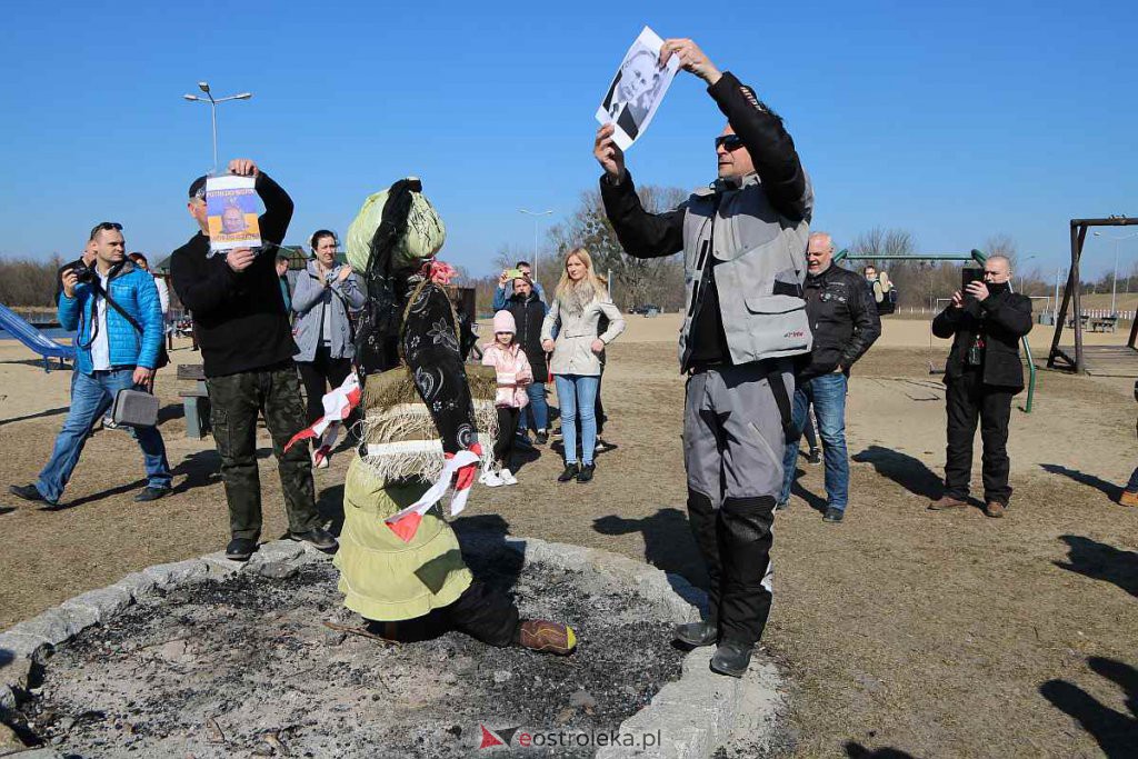 Topienie Marzanny w Ostrołęce [20.03.2022] - zdjęcie #70 - eOstroleka.pl