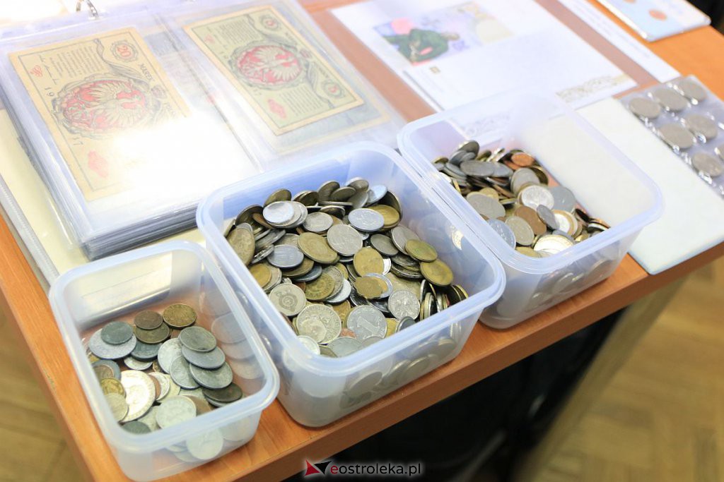 Ostrołęcka giełda kolekcjonerska. Można tu znaleźć mnóstwo ciekawych skarbów [20.03.2022] - zdjęcie #3 - eOstroleka.pl