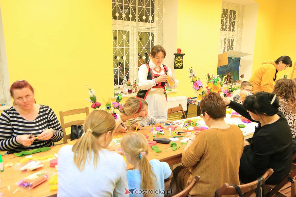 „Porozmawiajmy przy herbacie”. Twórcze spotkanie z wielkanocnym motywem [22.03.2022] - zdjęcie #31 - eOstroleka.pl