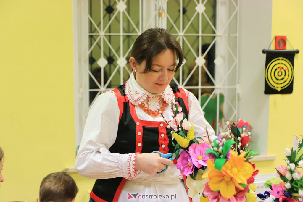 „Porozmawiajmy przy herbacie”. Twórcze spotkanie z wielkanocnym motywem [22.03.2022] - zdjęcie #30 - eOstroleka.pl