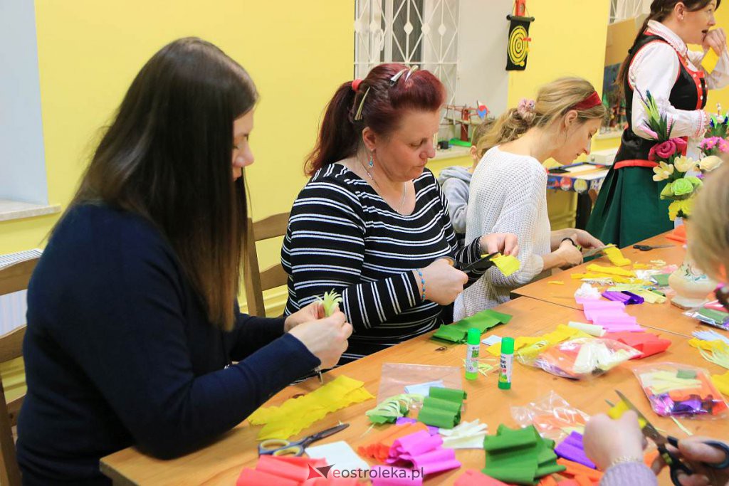 „Porozmawiajmy przy herbacie”. Twórcze spotkanie z wielkanocnym motywem [22.03.2022] - zdjęcie #28 - eOstroleka.pl