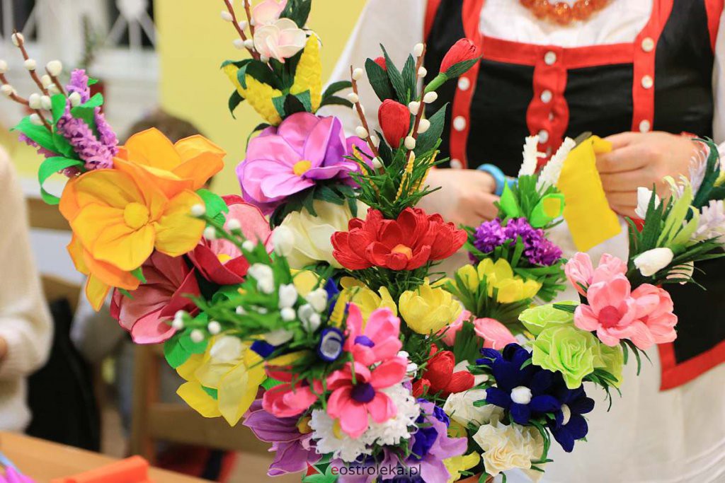 „Porozmawiajmy przy herbacie”. Twórcze spotkanie z wielkanocnym motywem [22.03.2022] - zdjęcie #26 - eOstroleka.pl