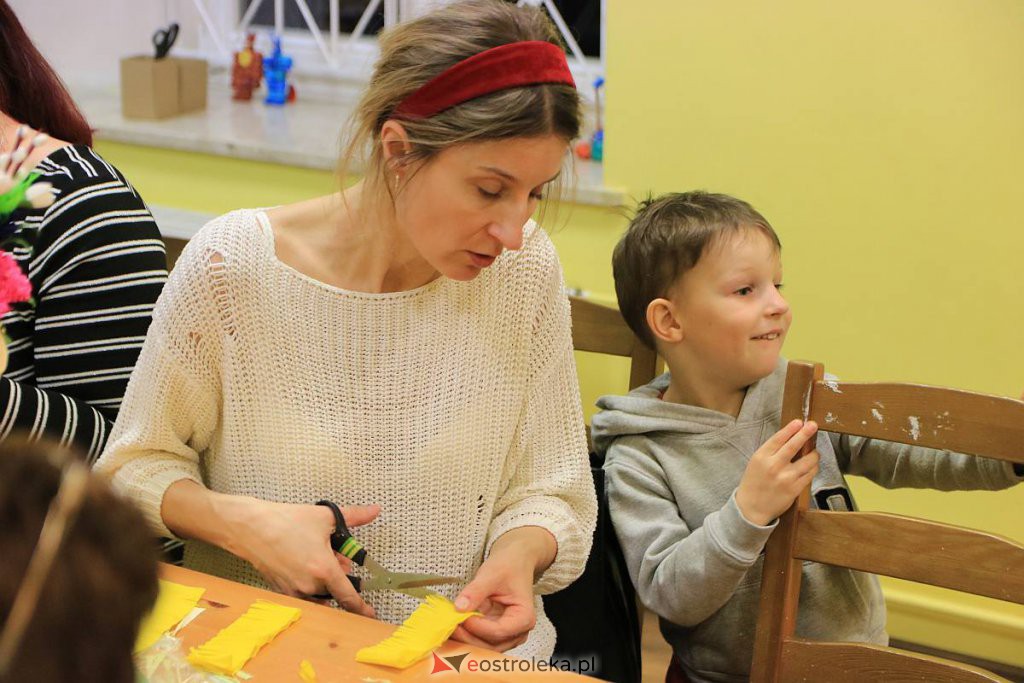 „Porozmawiajmy przy herbacie”. Twórcze spotkanie z wielkanocnym motywem [22.03.2022] - zdjęcie #24 - eOstroleka.pl