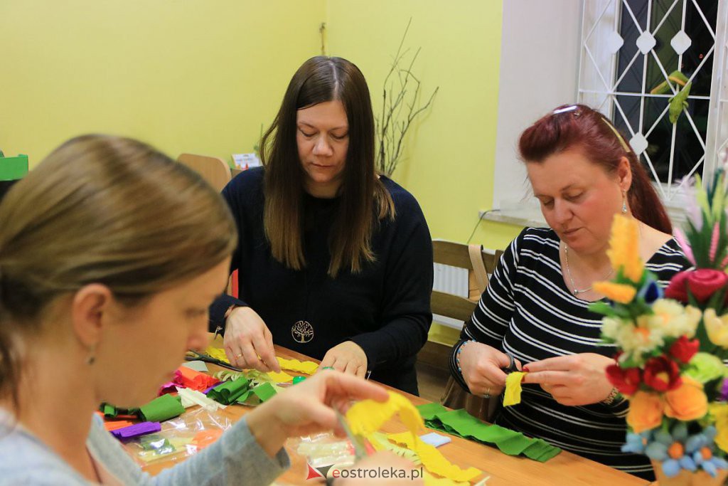 „Porozmawiajmy przy herbacie”. Twórcze spotkanie z wielkanocnym motywem [22.03.2022] - zdjęcie #23 - eOstroleka.pl
