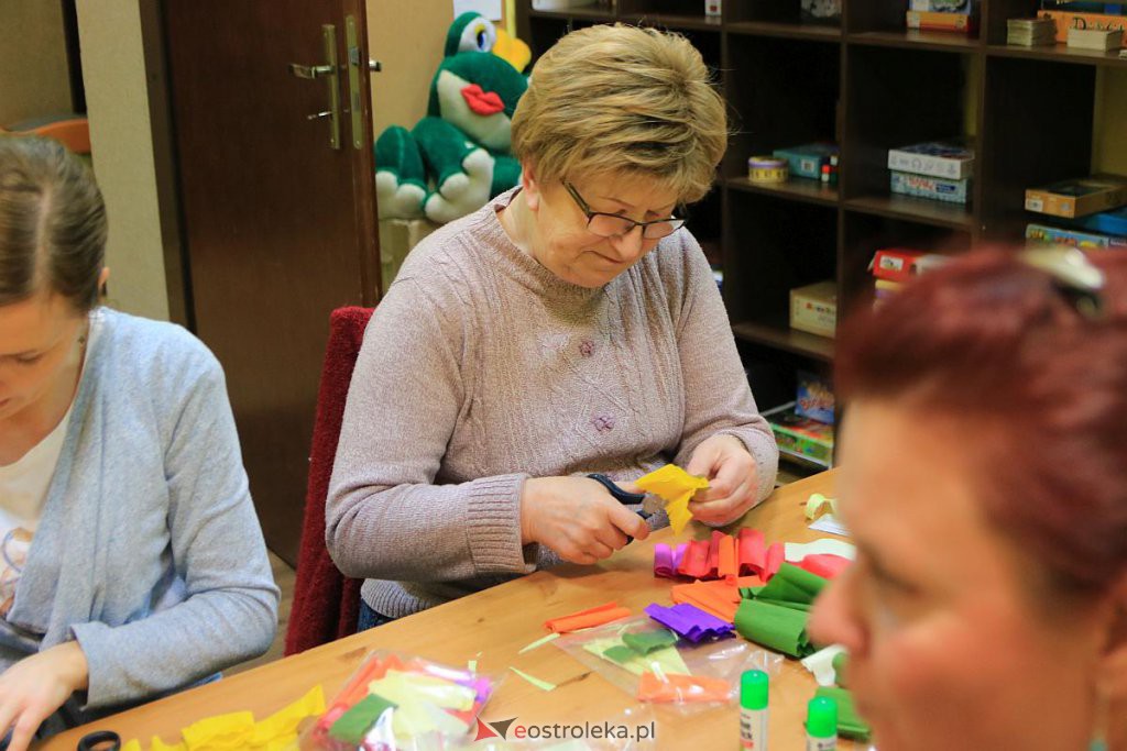 „Porozmawiajmy przy herbacie”. Twórcze spotkanie z wielkanocnym motywem [22.03.2022] - zdjęcie #15 - eOstroleka.pl
