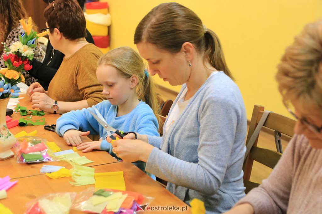 „Porozmawiajmy przy herbacie”. Twórcze spotkanie z wielkanocnym motywem [22.03.2022] - zdjęcie #13 - eOstroleka.pl