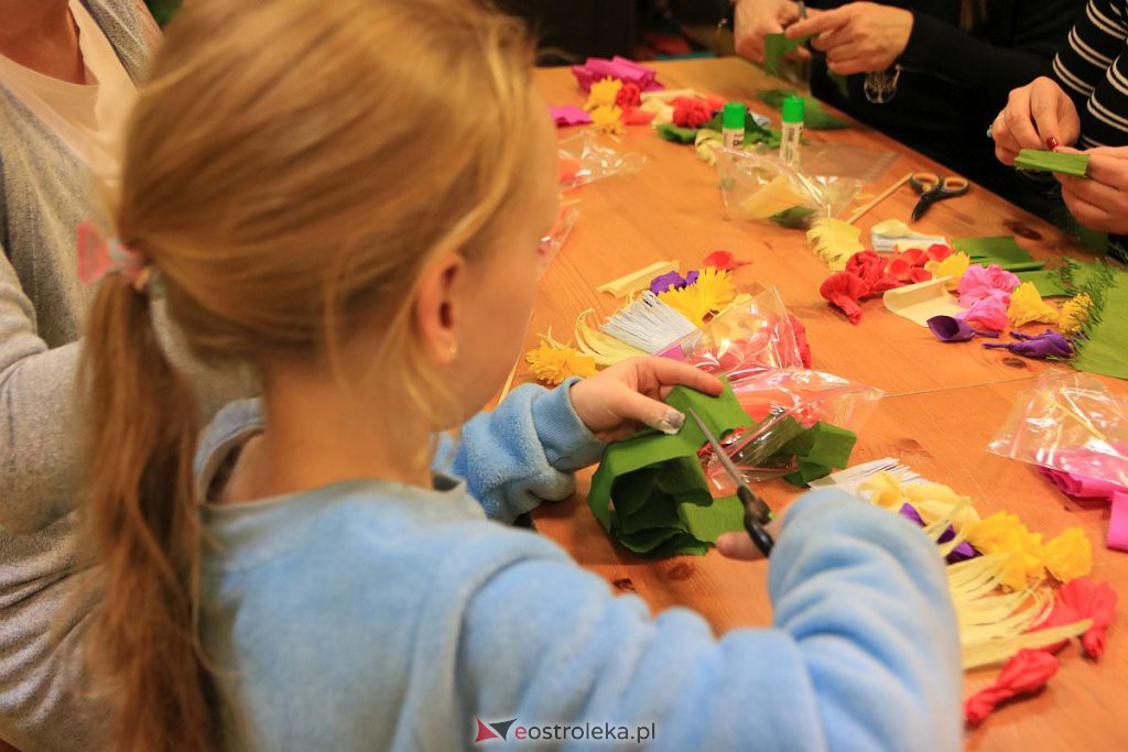 „Porozmawiajmy przy herbacie”. Twórcze spotkanie z wielkanocnym motywem [22.03.2022] - zdjęcie #5 - eOstroleka.pl