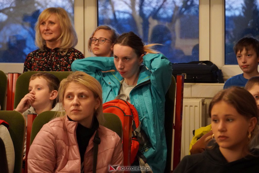 Koncert charytatywny Muzyczna dla Ukrainy - zdjęcie #25 - eOstroleka.pl