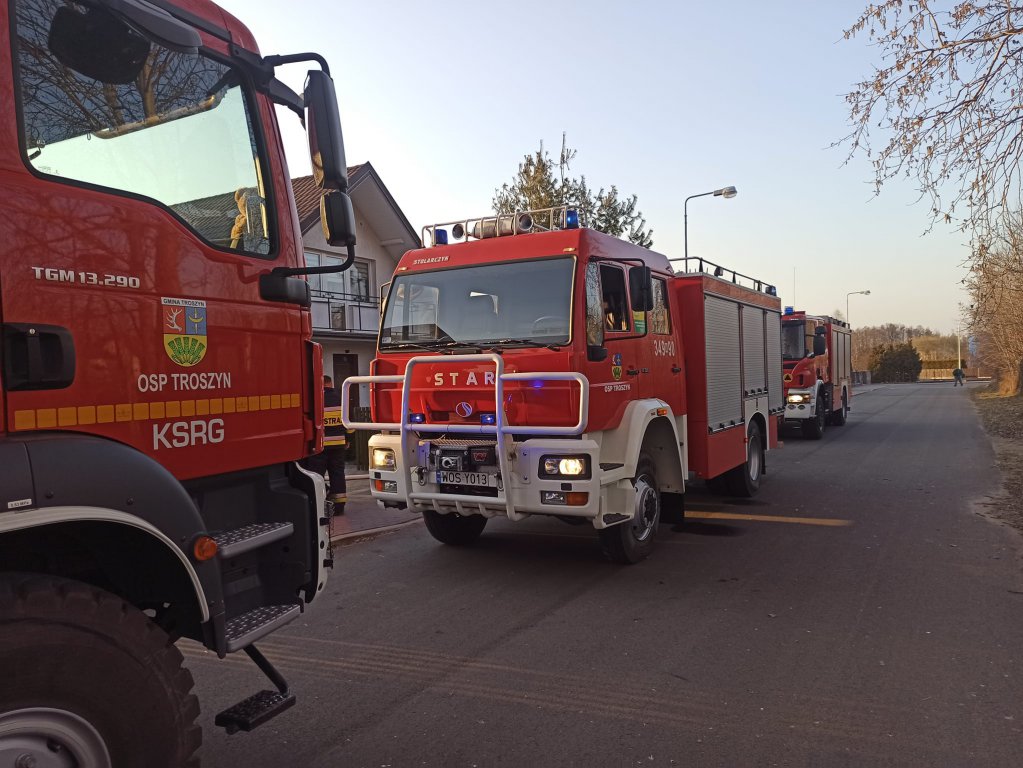 Od pożaru do pożaru. Trudna doba strażaków z Troszyna [23.03.2022] - zdjęcie #7 - eOstroleka.pl