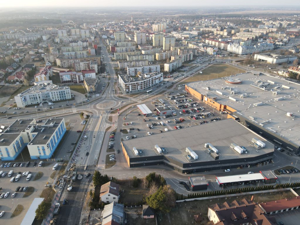 Na Goworowskiej kładą asfalt [25.03.2022] - zdjęcie #2 - eOstroleka.pl