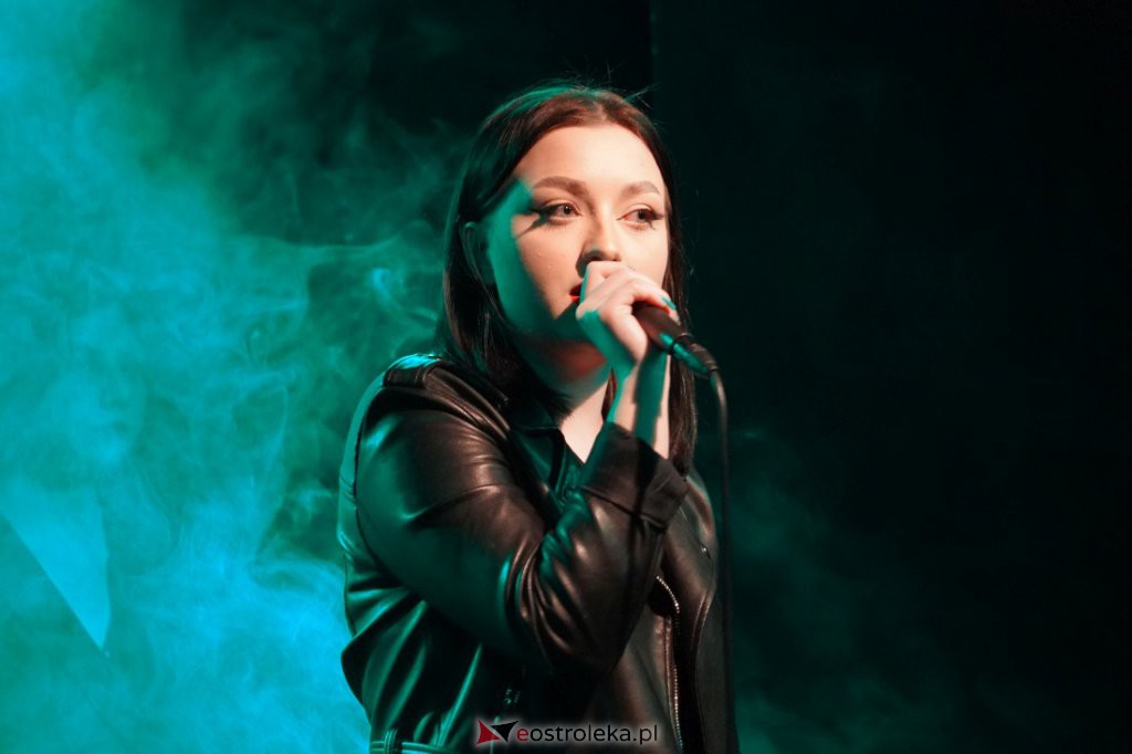 Tak Mi się nie chce... Pożegnalny koncert maturzystów Studia Piosenki - zdjęcie #13 - eOstroleka.pl