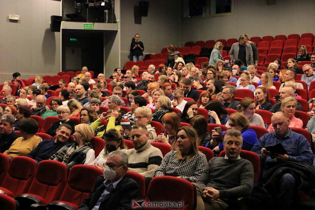 Ostrołęcka Wiosna Teatralna i spektakl „Niebezpieczna gra” [28.03.2022] - zdjęcie #23 - eOstroleka.pl