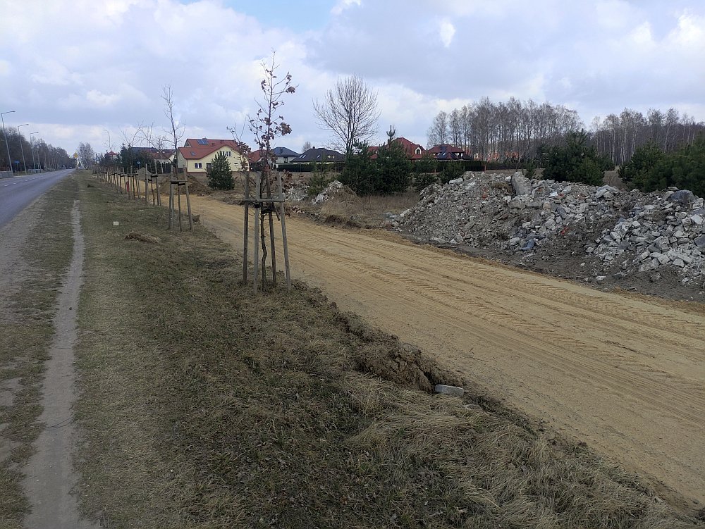 W Ostrołęce powstają kolejne ścieżki rowerowe [29.03.2022] - zdjęcie #3 - eOstroleka.pl