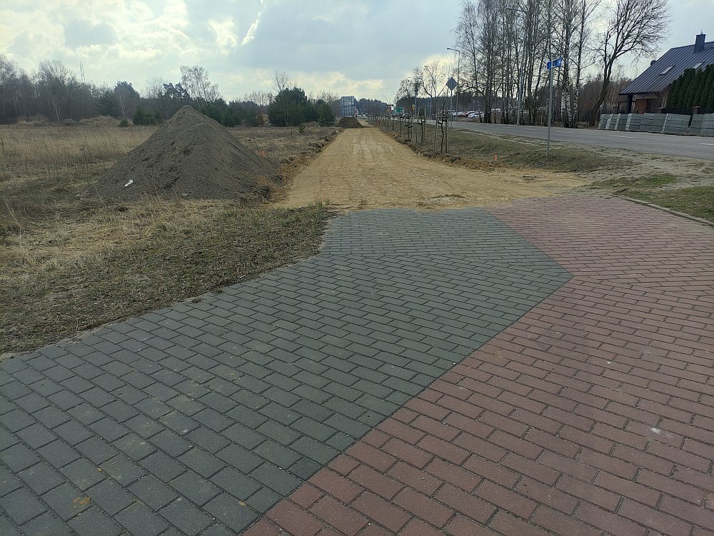 W Ostrołęce powstają kolejne ścieżki rowerowe [29.03.2022] - zdjęcie #9 - eOstroleka.pl