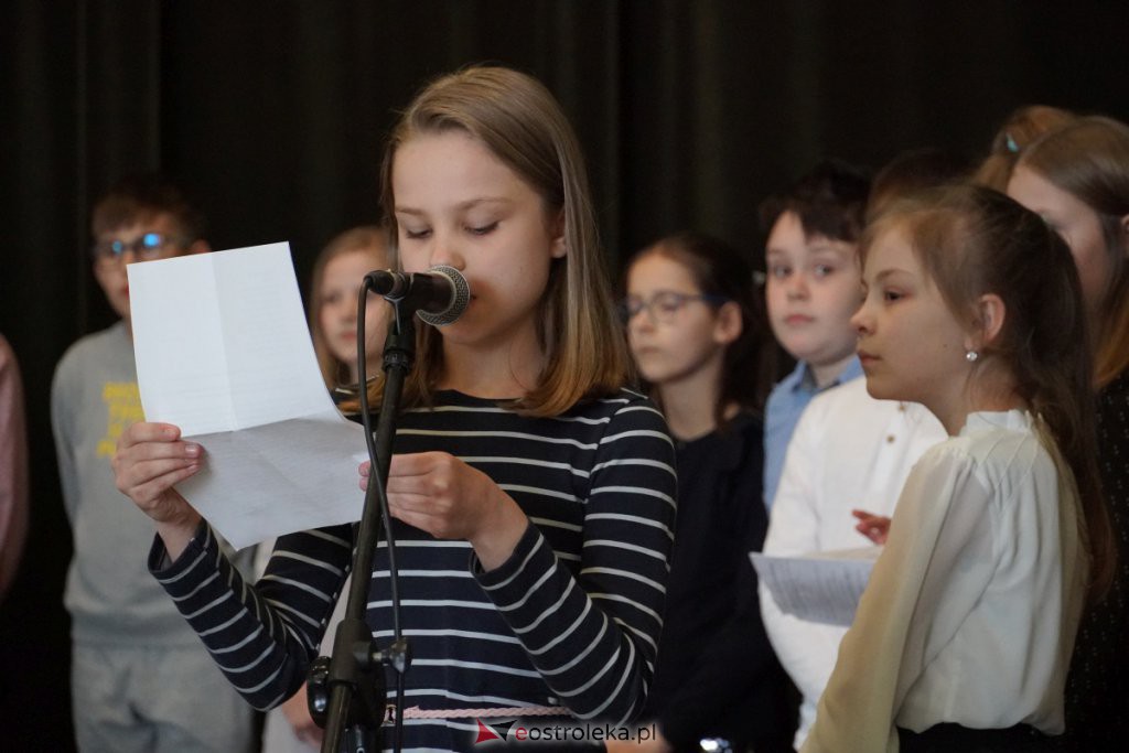 Spotkanie z Justyną Bednarek [31.03.2022] - zdjęcie #43 - eOstroleka.pl