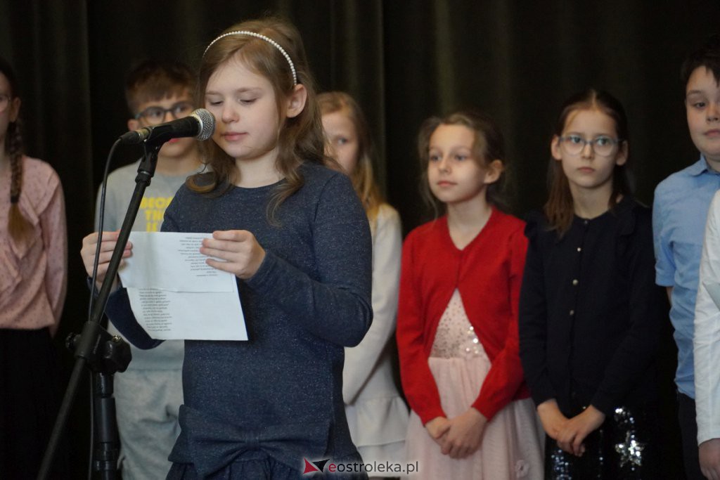 Spotkanie z Justyną Bednarek [31.03.2022] - zdjęcie #39 - eOstroleka.pl