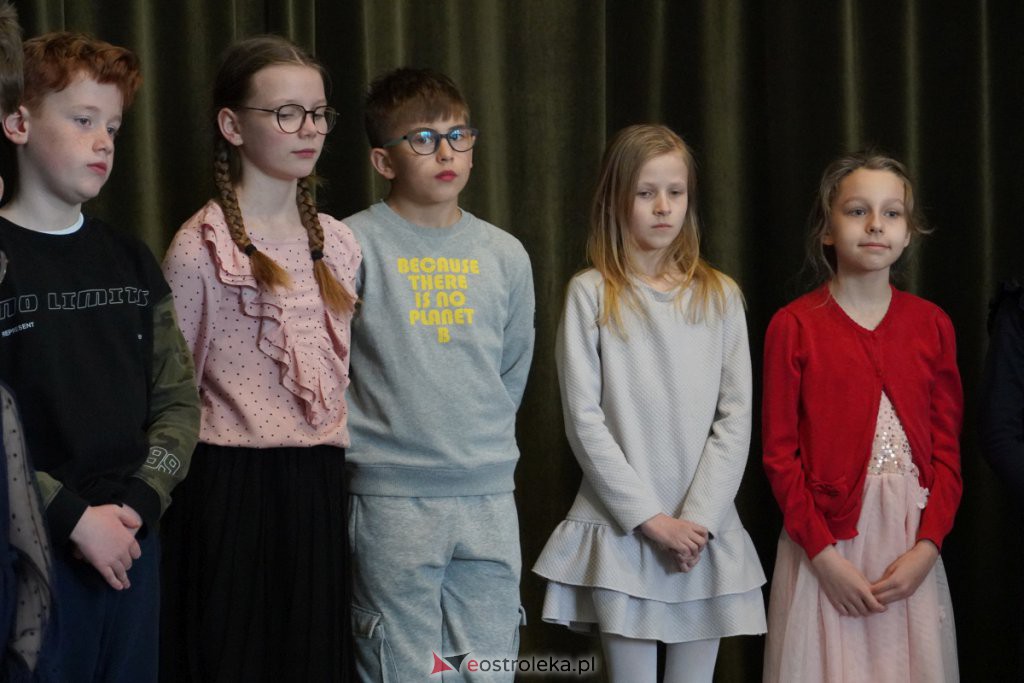Spotkanie z Justyną Bednarek [31.03.2022] - zdjęcie #29 - eOstroleka.pl