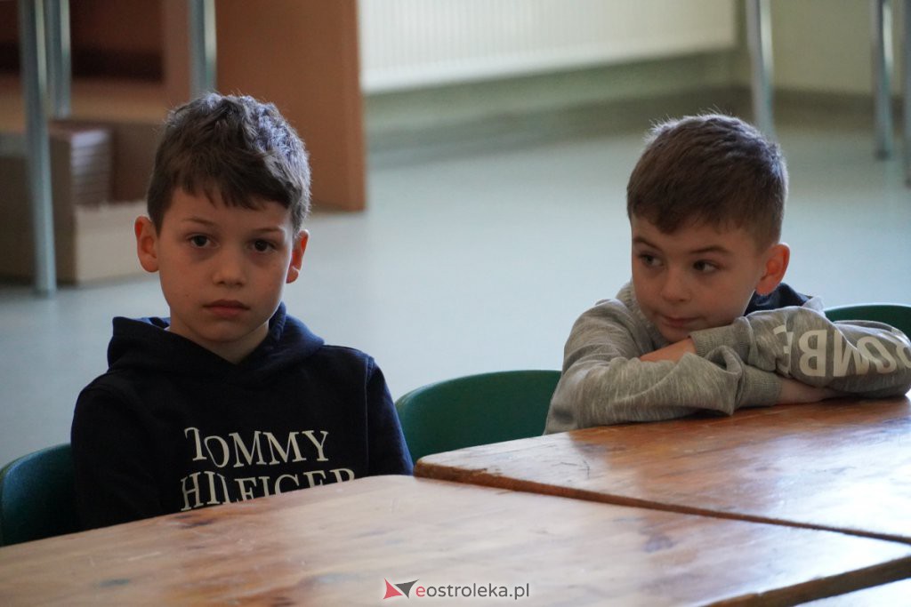 Spotkanie z Justyną Bednarek [31.03.2022] - zdjęcie #25 - eOstroleka.pl