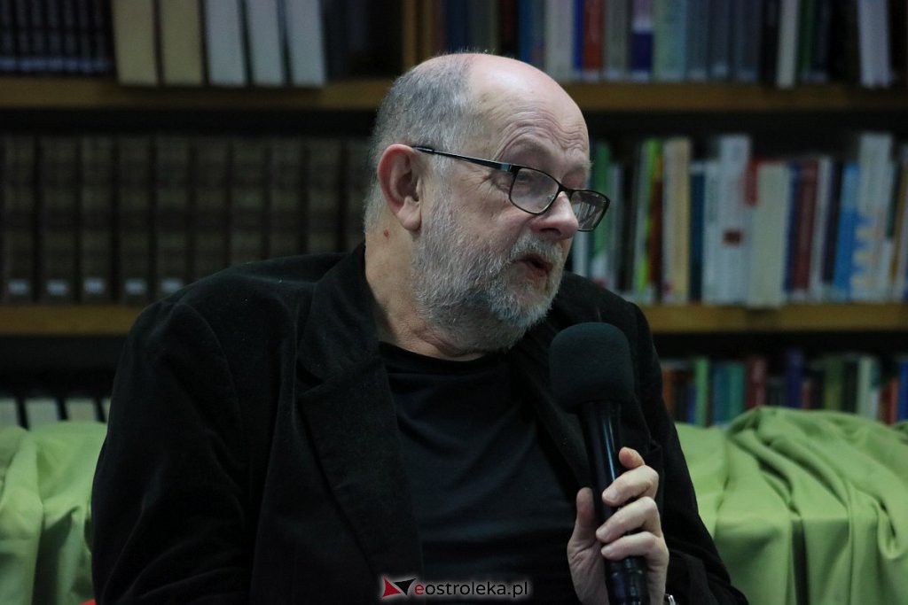 Piotr Mitzner gościem Karola Samsela w ostrołęckiej bibliotece [31.03.2022] - zdjęcie #15 - eOstroleka.pl