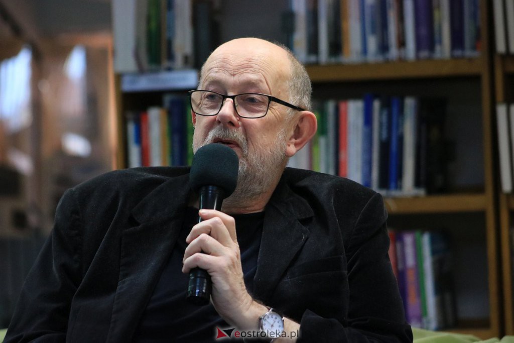 Piotr Mitzner gościem Karola Samsela w ostrołęckiej bibliotece [31.03.2022] - zdjęcie #13 - eOstroleka.pl