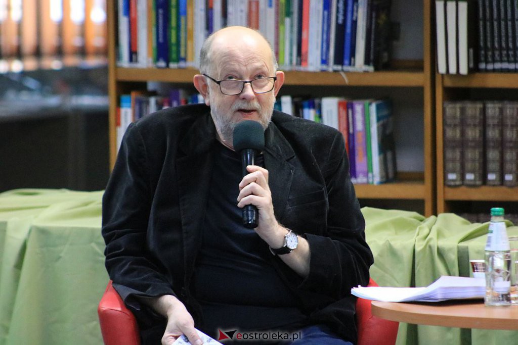 Piotr Mitzner gościem Karola Samsela w ostrołęckiej bibliotece [31.03.2022] - zdjęcie #6 - eOstroleka.pl