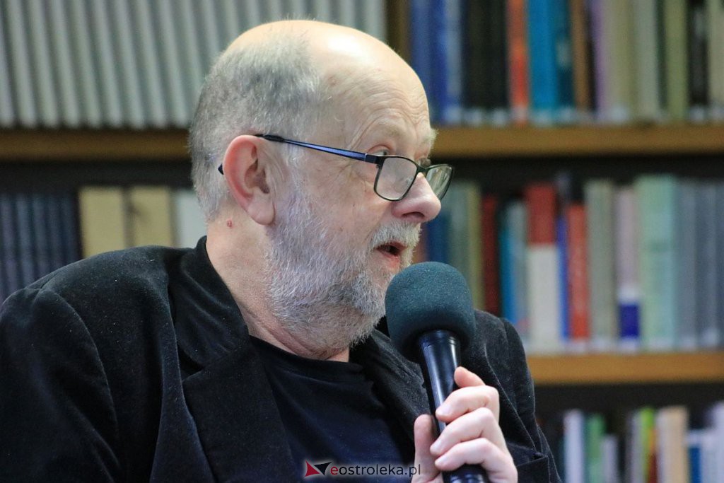 Piotr Mitzner gościem Karola Samsela w ostrołęckiej bibliotece [31.03.2022] - zdjęcie #4 - eOstroleka.pl