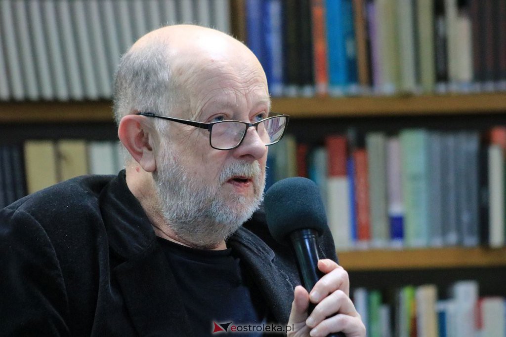 Piotr Mitzner gościem Karola Samsela w ostrołęckiej bibliotece [31.03.2022] - zdjęcie #2 - eOstroleka.pl