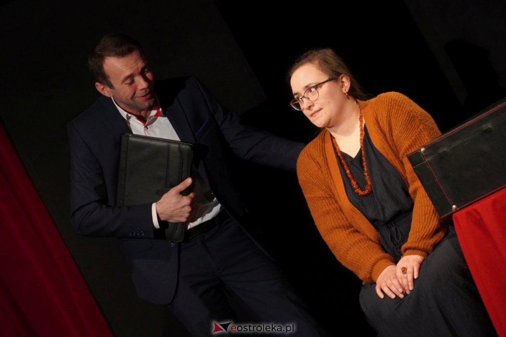 Spektakl komediowy Pożądanie w cieniu pokrywki - zdjęcie #39 - eOstroleka.pl