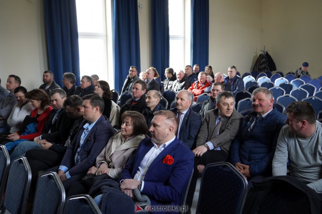 Spotkanie w Goworowie z ministrem rolnictwa i rozwoju wsi Henrykiem Kowalczykiem [04.04.2022] - zdjęcie #20 - eOstroleka.pl