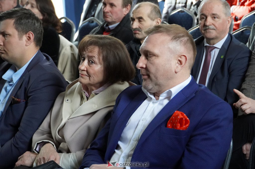Spotkanie w Goworowie z ministrem rolnictwa i rozwoju wsi Henrykiem Kowalczykiem [04.04.2022] - zdjęcie #19 - eOstroleka.pl