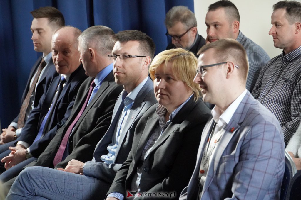 Spotkanie w Goworowie z ministrem rolnictwa i rozwoju wsi Henrykiem Kowalczykiem [04.04.2022] - zdjęcie #9 - eOstroleka.pl