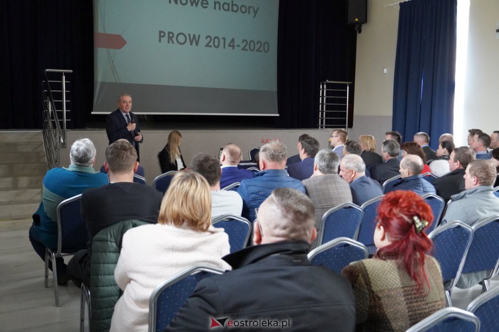 Spotkanie w Goworowie z ministrem rolnictwa i rozwoju wsi Henrykiem Kowalczykiem [04.04.2022] - zdjęcie #19 - eOstroleka.pl