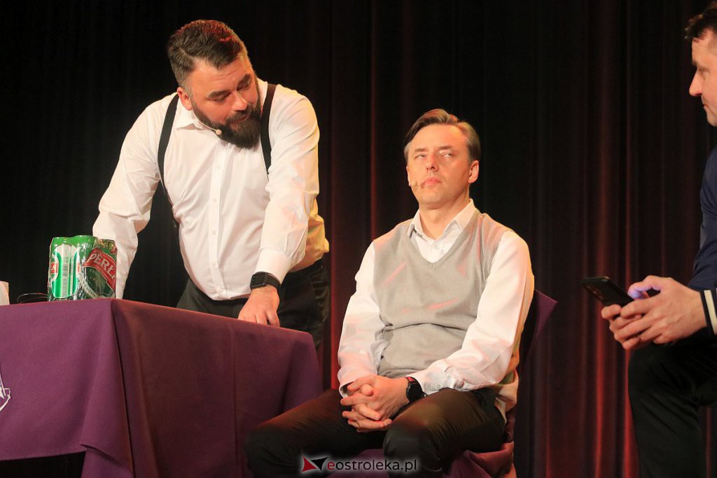 Kabaret Młodych Panów na 20-lecie MOIIB [04.04.2022] - zdjęcie #51 - eOstroleka.pl