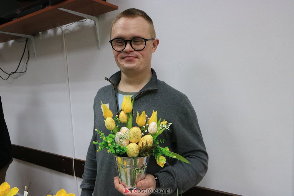 Tłumy na kiermaszu wielkanocnym u „Motylków” [06.04.2022] - zdjęcie #13 - eOstroleka.pl