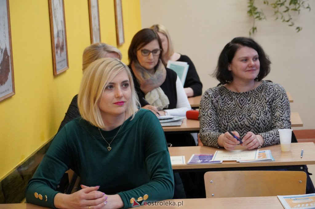 Warsztaty „Jak wspierać dzieci w sytuacji wojny? [06.04.2022] - zdjęcie #14 - eOstroleka.pl