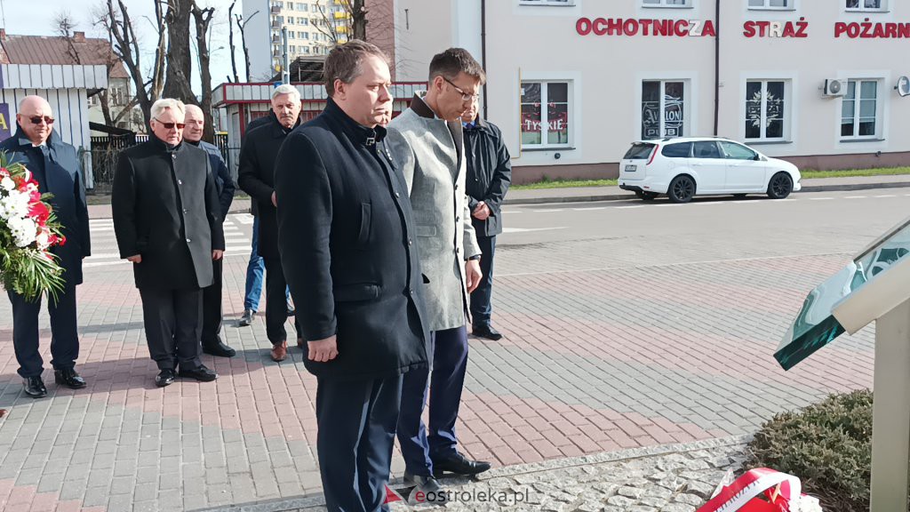 Rocznica katastrofy smoleńskiej [10.04.2022] - zdjęcie #11 - eOstroleka.pl