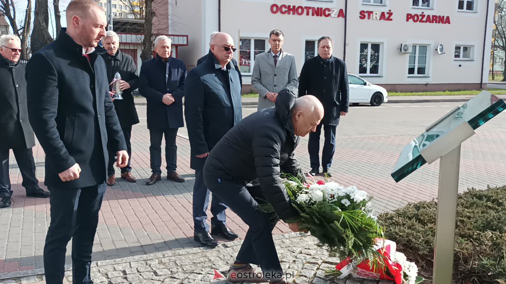 Rocznica katastrofy smoleńskiej [10.04.2022] - zdjęcie #8 - eOstroleka.pl