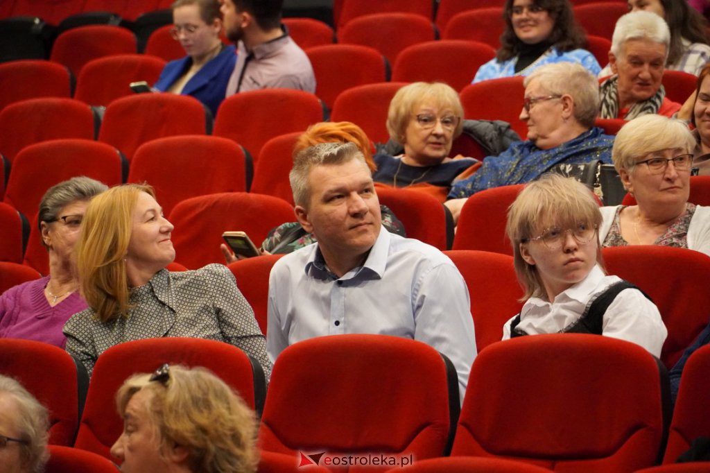 Ostrołęcka Wiosna Teatralna - Moralność Pani Dulskiej [10.04.2022] - zdjęcie #40 - eOstroleka.pl