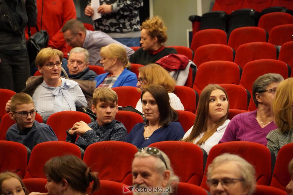 Ostrołęcka Wiosna Teatralna - Moralność Pani Dulskiej [10.04.2022] - zdjęcie #39 - eOstroleka.pl