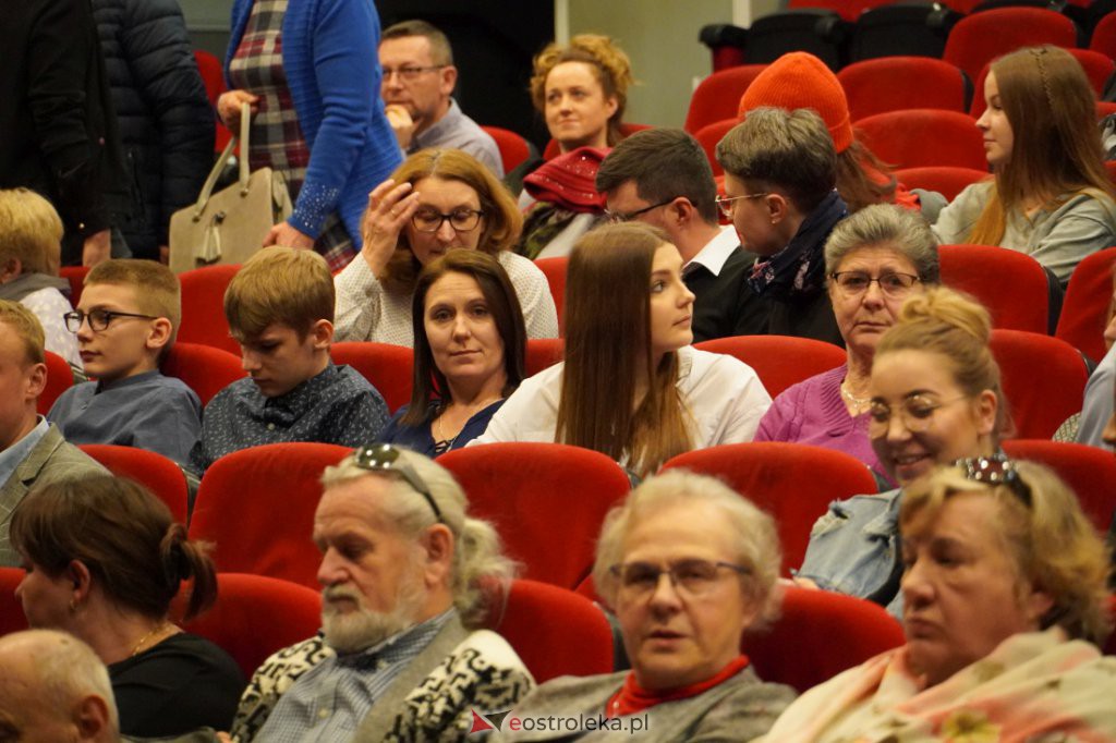 Ostrołęcka Wiosna Teatralna - Moralność Pani Dulskiej [10.04.2022] - zdjęcie #35 - eOstroleka.pl