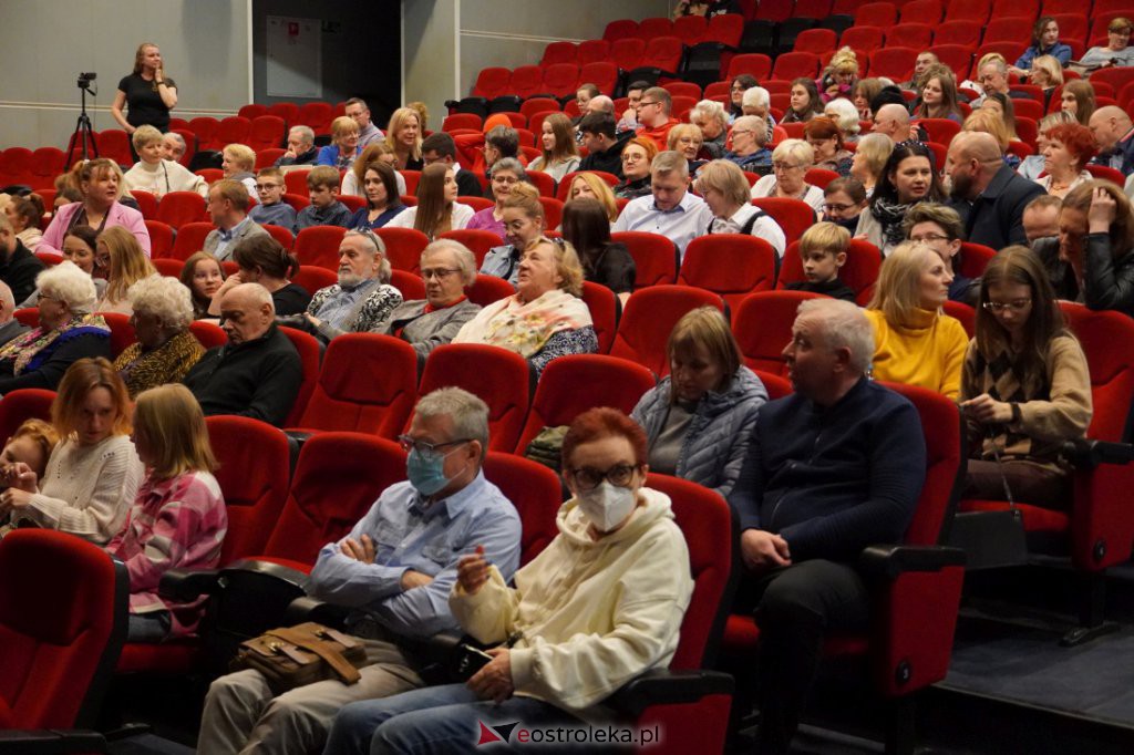 Ostrołęcka Wiosna Teatralna - Moralność Pani Dulskiej [10.04.2022] - zdjęcie #33 - eOstroleka.pl