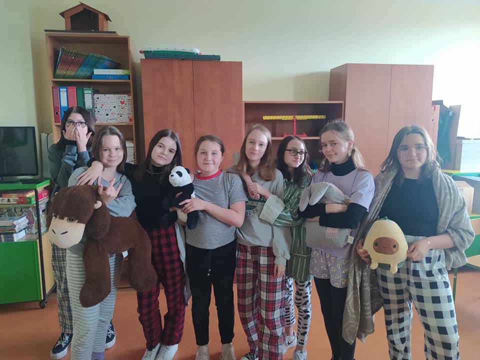 Piżamowy dzień w Szkole Podstawowej Nr 6 - zdjęcie #6 - eOstroleka.pl
