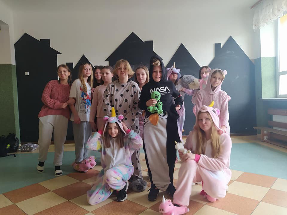 Piżamowy dzień w Szkole Podstawowej Nr 6 - zdjęcie #10 - eOstroleka.pl